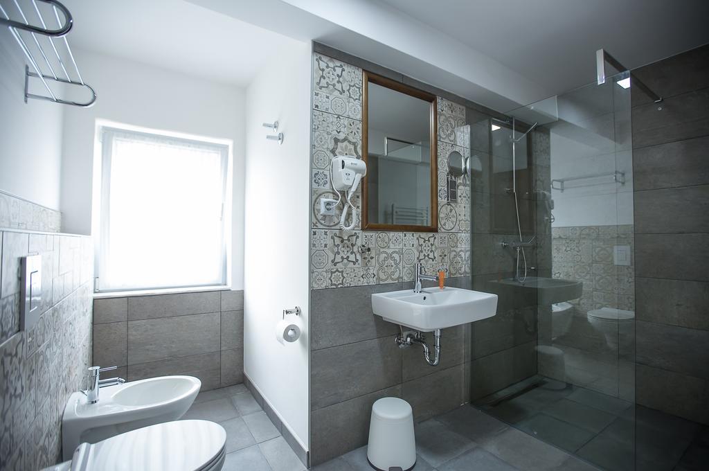 Heartland City B&B Tuzla Eksteriør bilde
